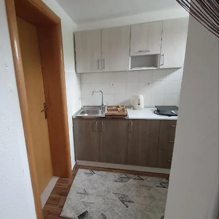 New Old Town With Free Parking Apartment *